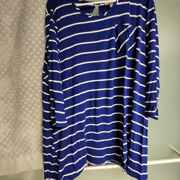 Molly & Isadora Women's 3X Blue/White Striped Split Back Shirt - Picture 5 of 8